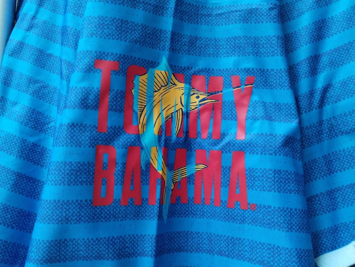 T0MMY BAHAMA 8 ft Beach Umbrella with wind vent and sand anchor